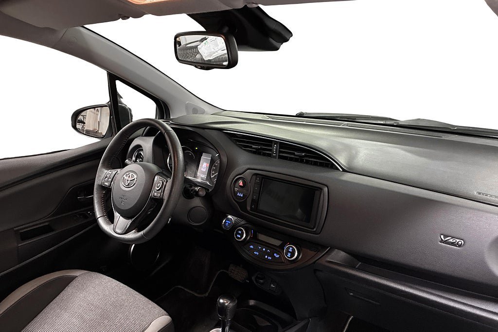 Vehicle Image 15