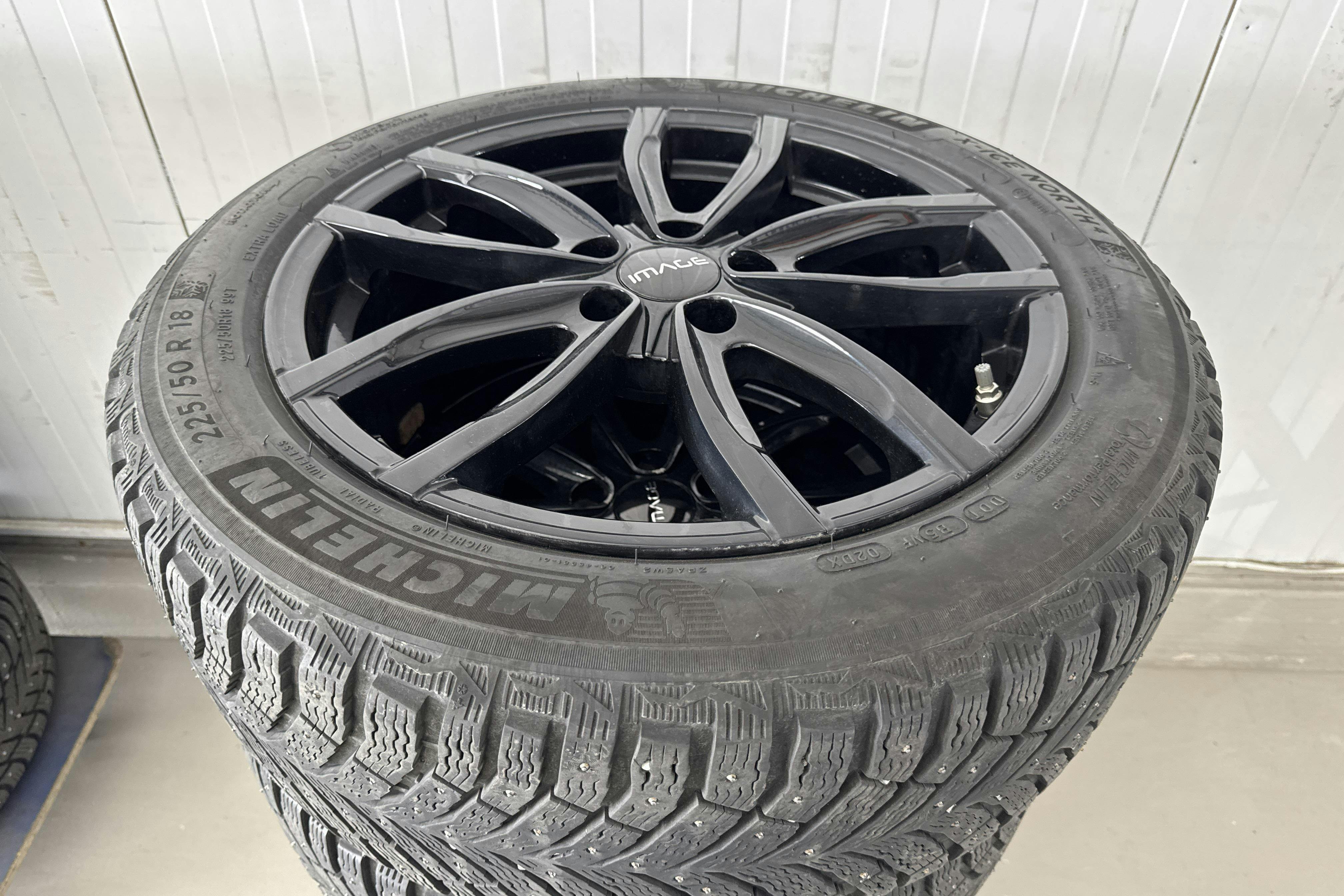 Vehicle Image 19