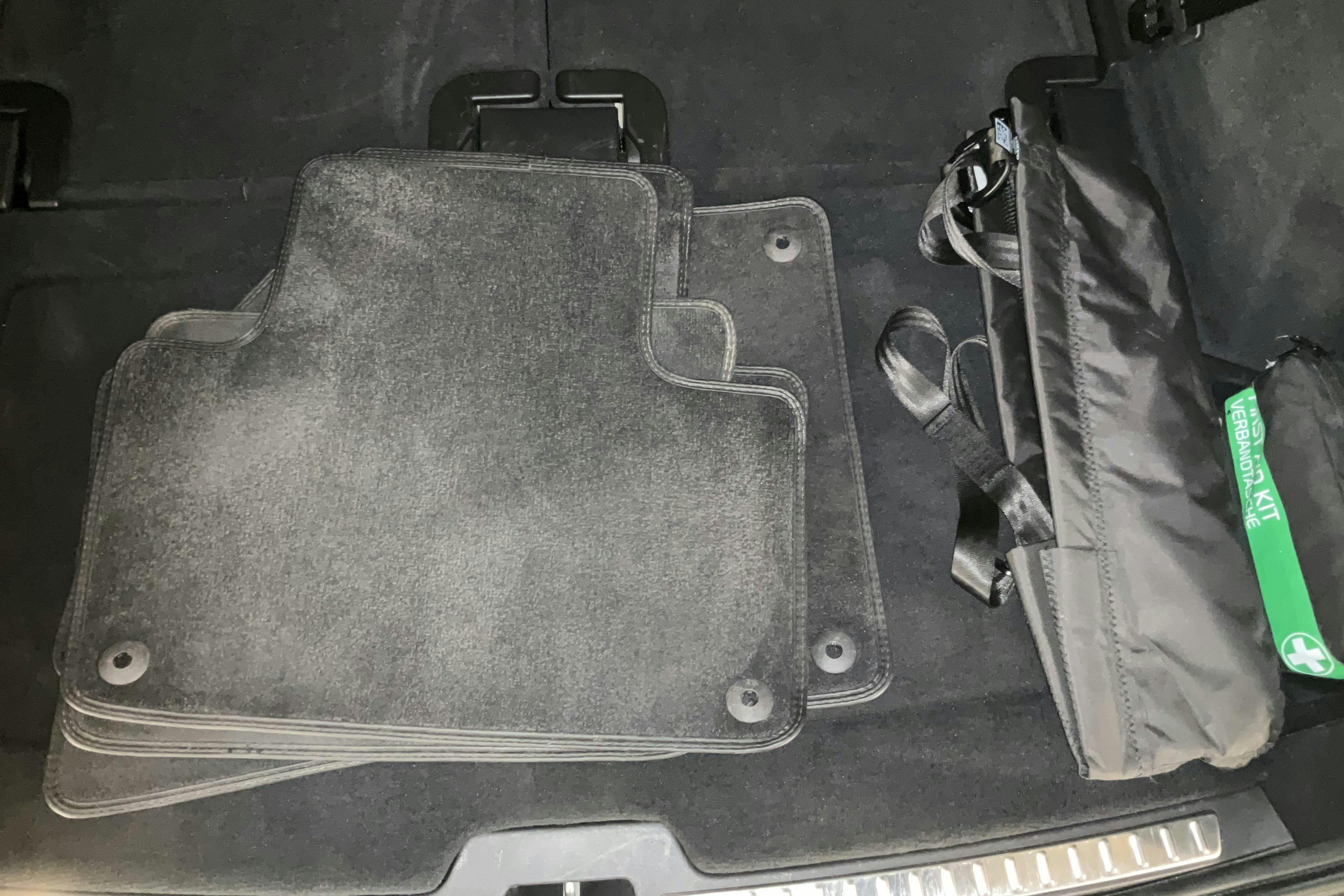 Vehicle Image 19