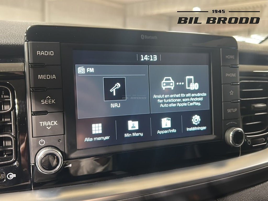 Vehicle Image 11