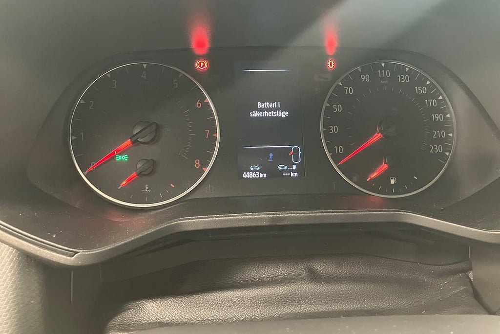 Vehicle Image 16