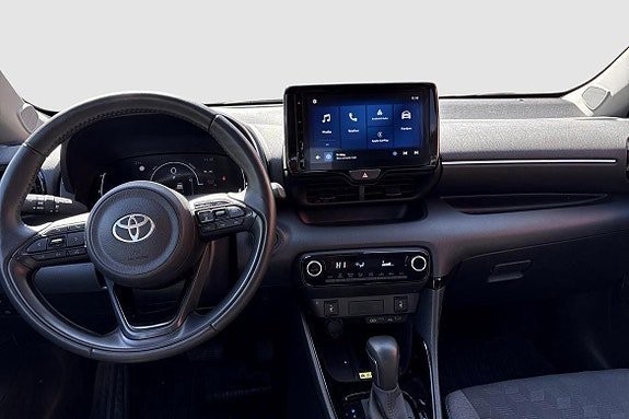 Vehicle Image 12