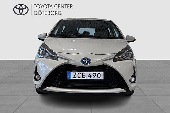 Vehicle Image 7