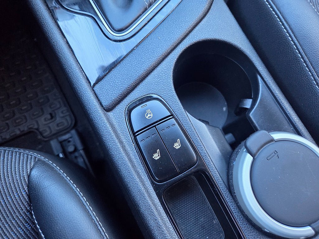 Vehicle Image 22