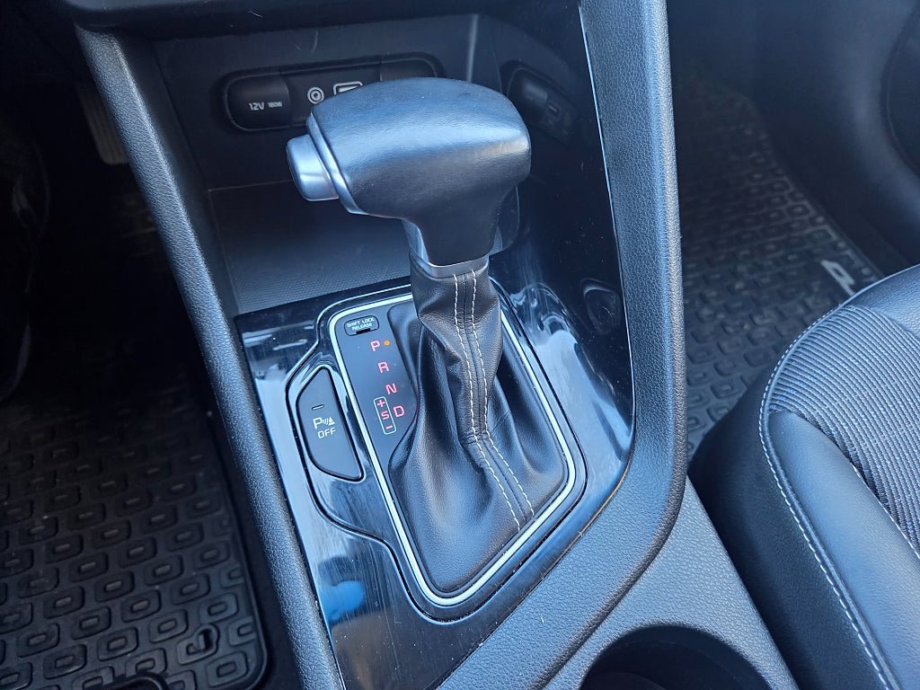 Vehicle Image 23