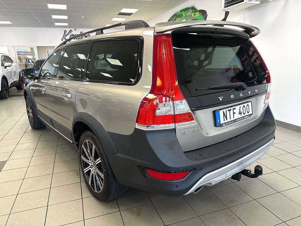 Vehicle Image 29