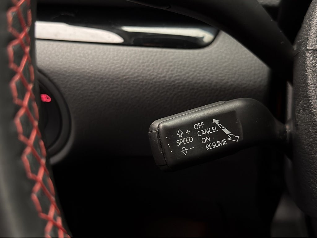 Vehicle Image 24