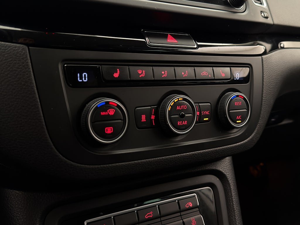Vehicle Image 27