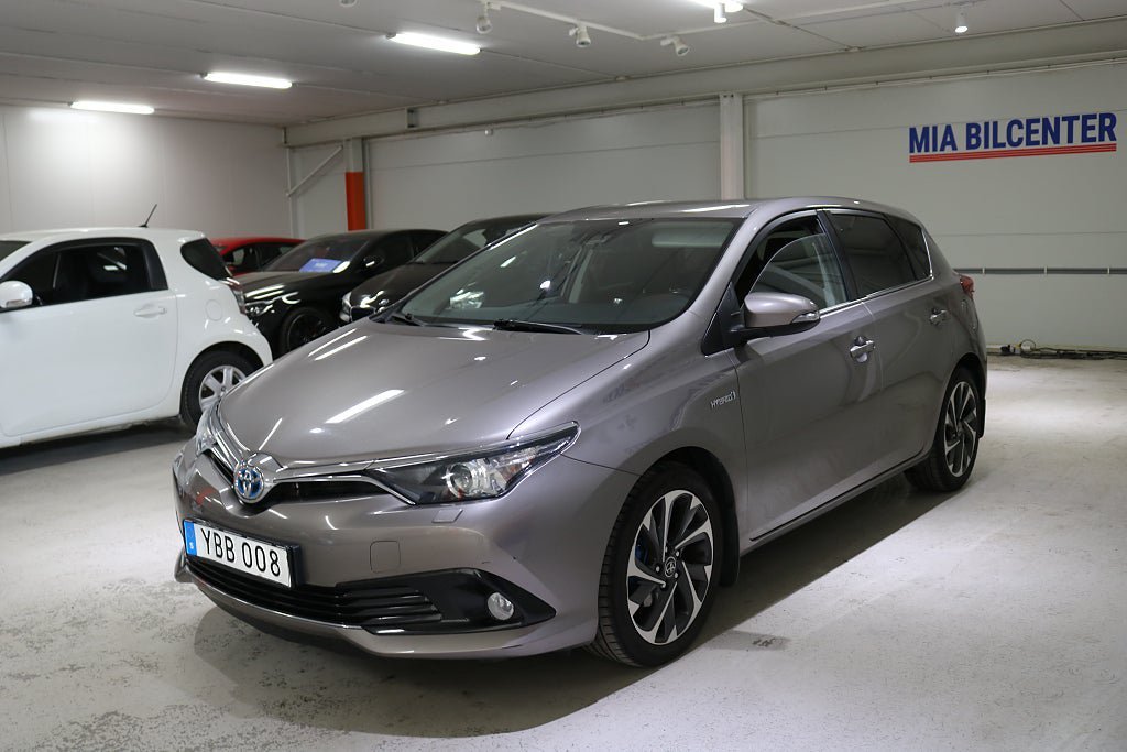 Vehicle Image 6