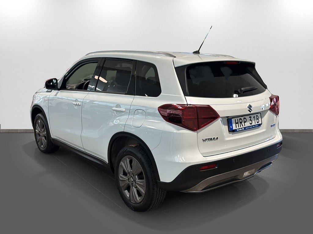 Vehicle Image 4