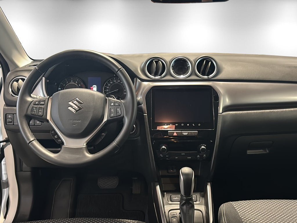 Vehicle Image 7
