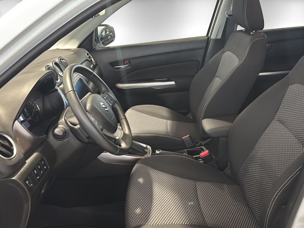 Vehicle Image 8