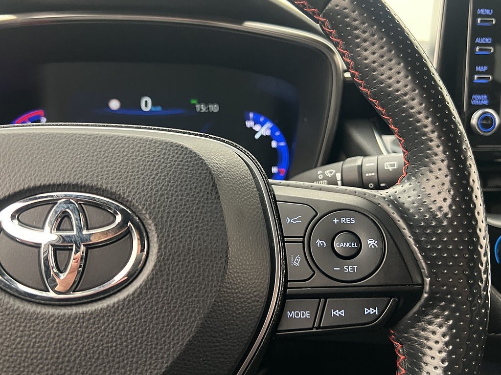 Vehicle Image 14