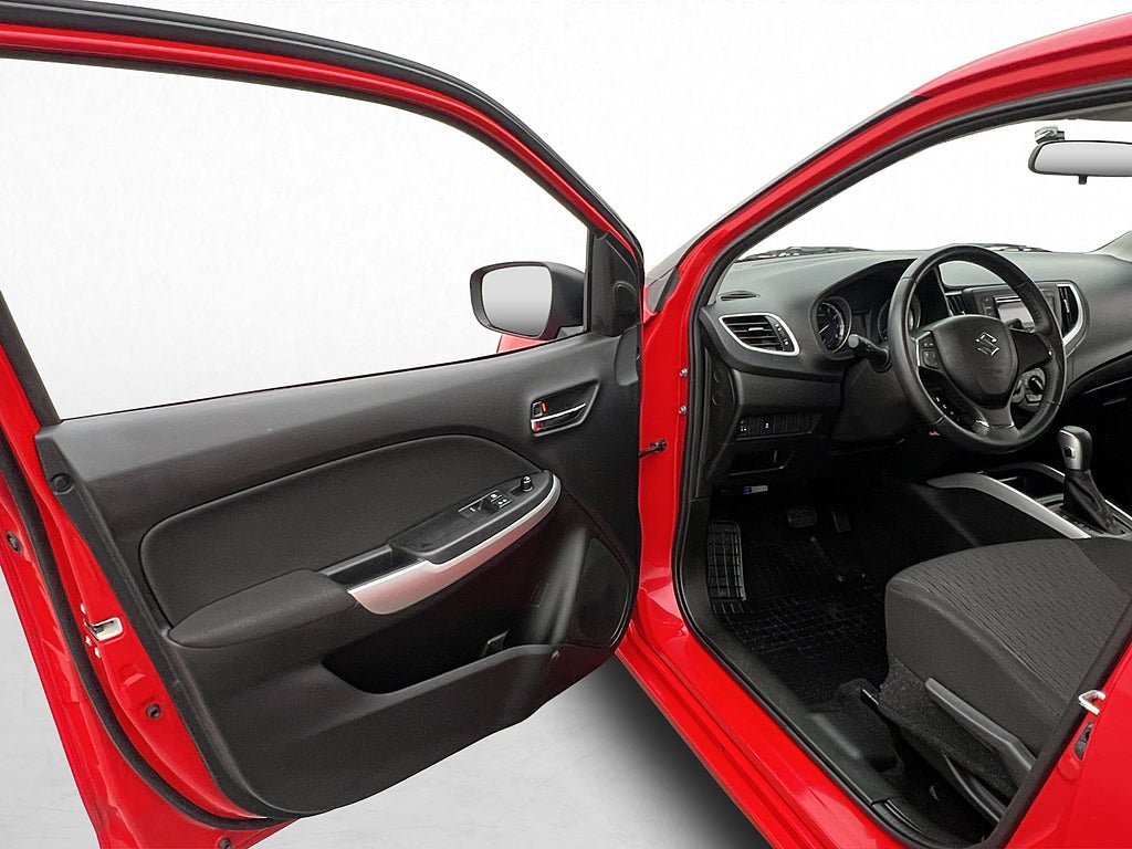 Vehicle Image 10