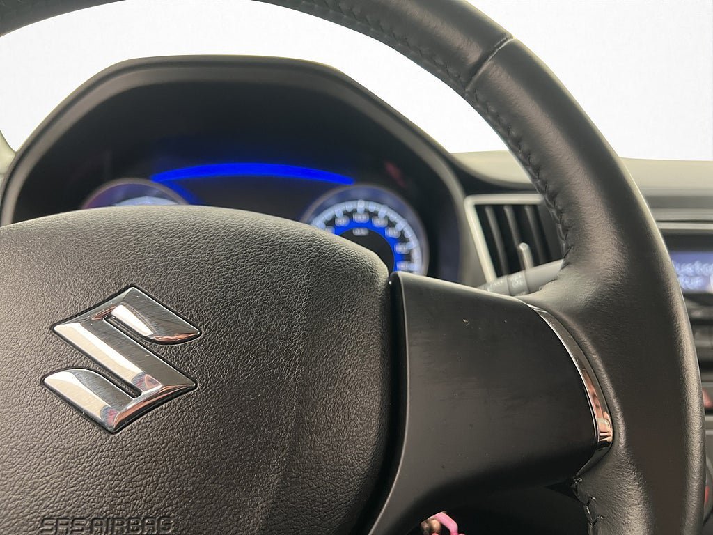 Vehicle Image 16