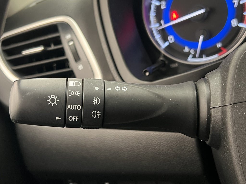 Vehicle Image 18