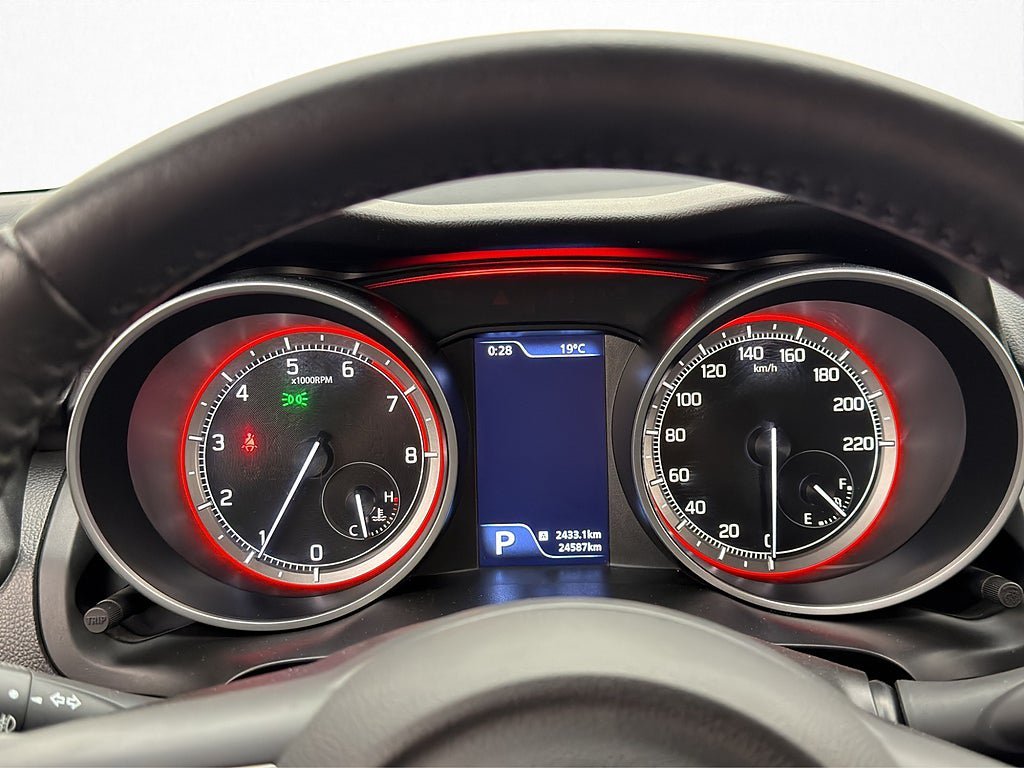 Vehicle Image 13