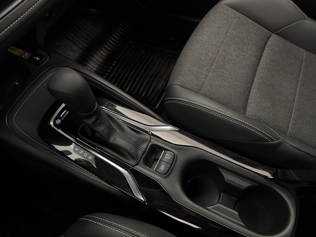 Vehicle Image 21