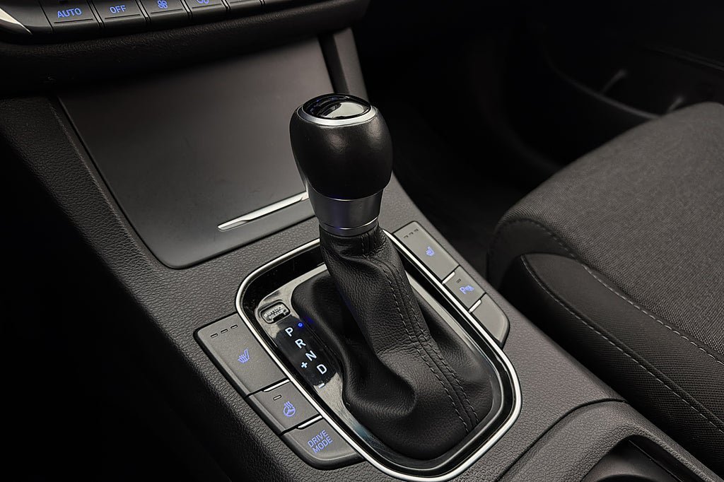 Vehicle Image 23