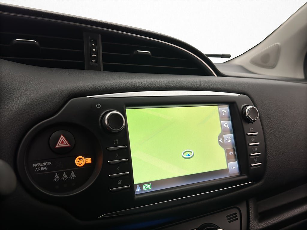 Vehicle Image 19