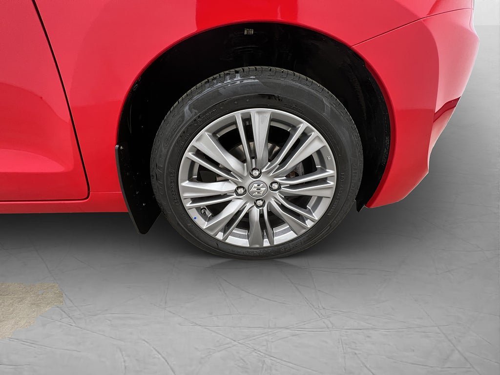 Vehicle Image 30
