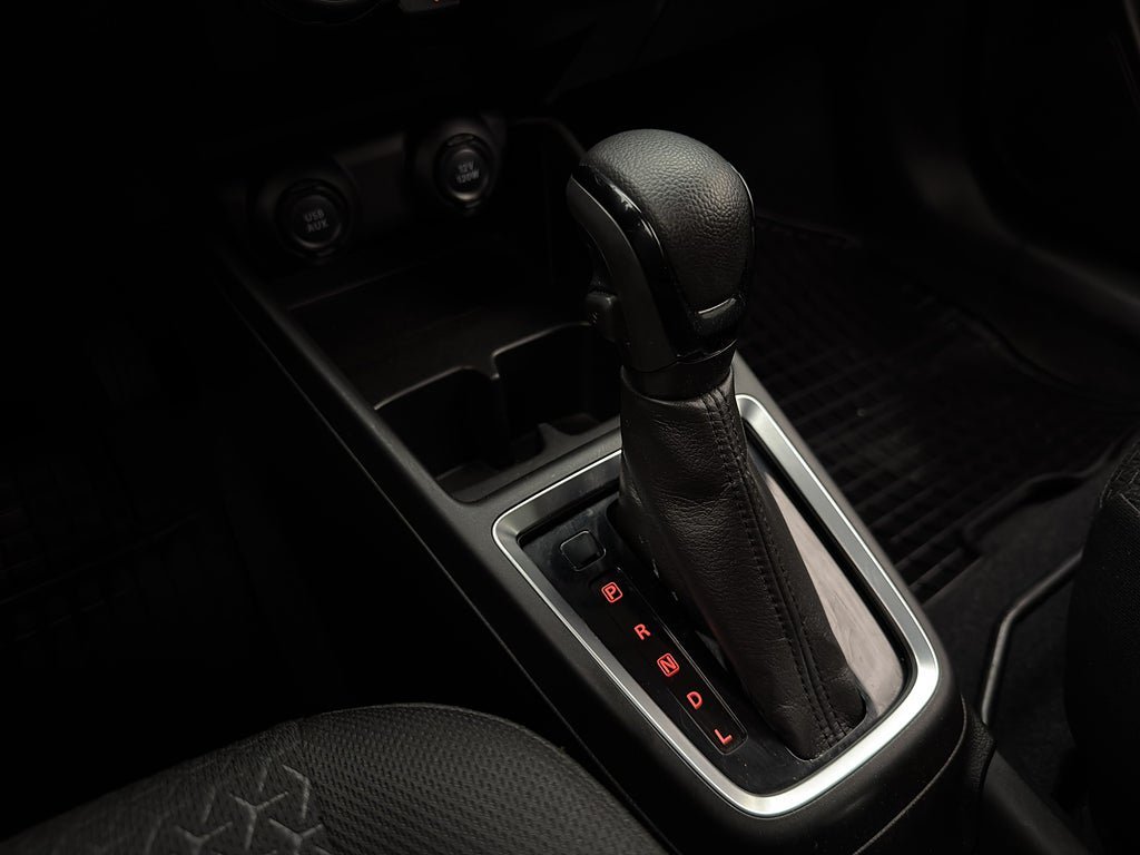 Vehicle Image 22