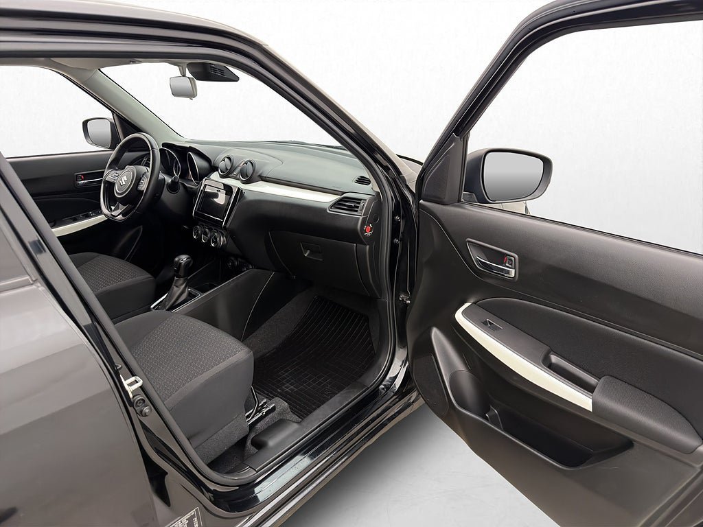 Vehicle Image 23
