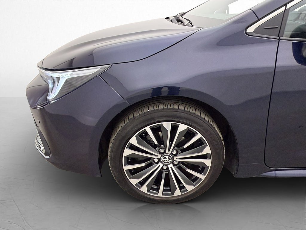 Vehicle Image 30