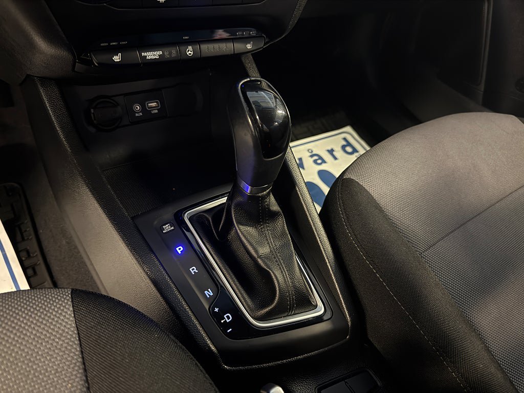 Vehicle Image 17