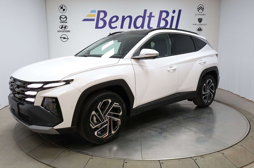 Vehicle Image 14