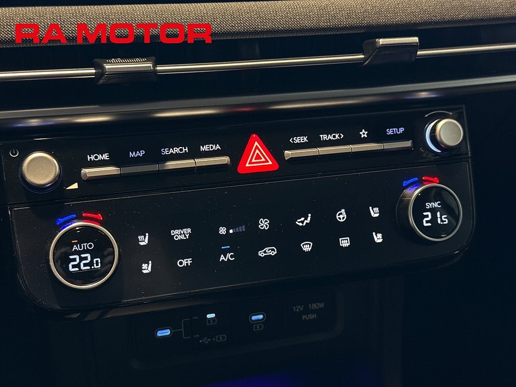 Vehicle Image 22
