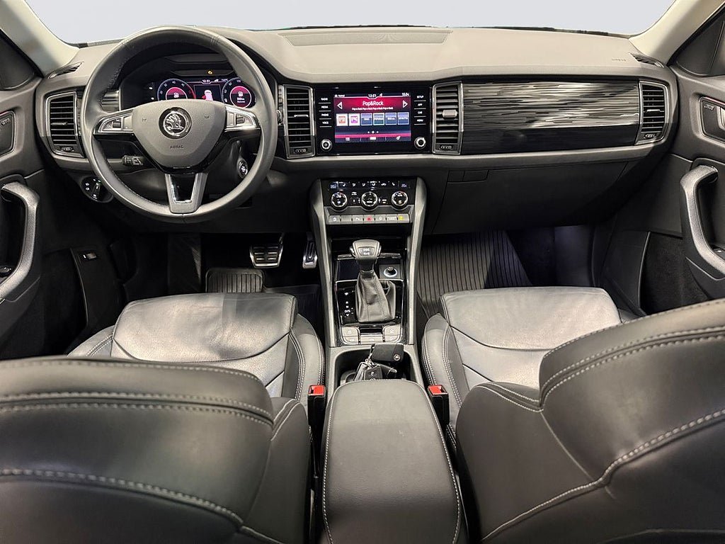 Vehicle Image 9