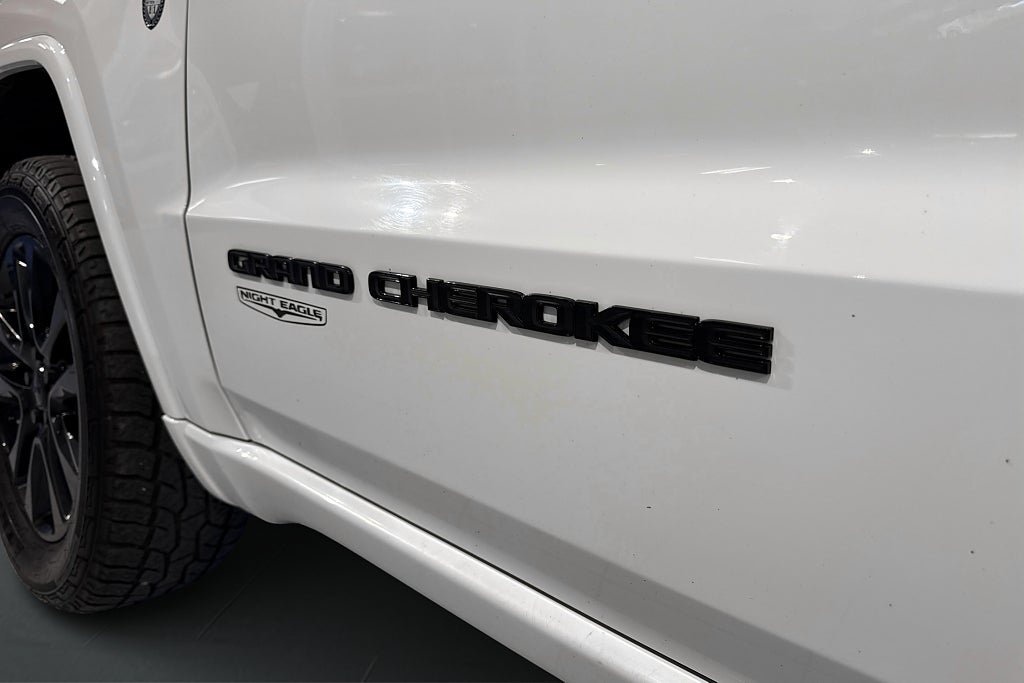 Vehicle Image 22
