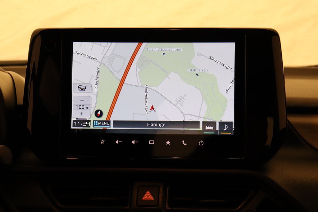 Vehicle Image 10