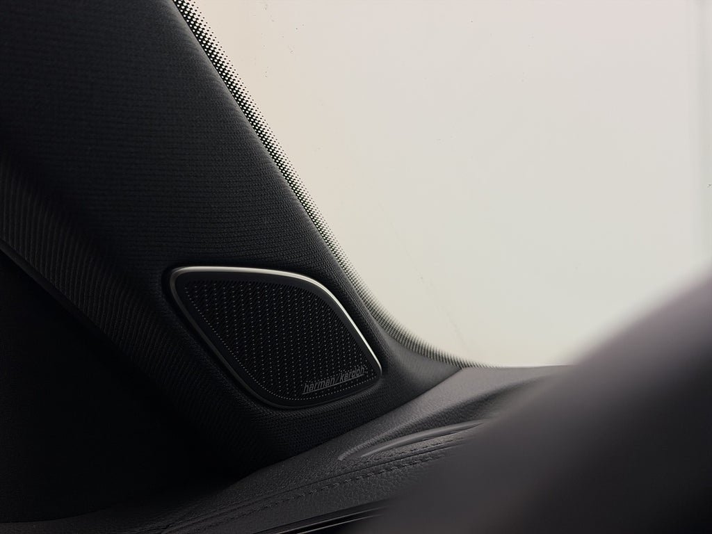 Vehicle Image 38