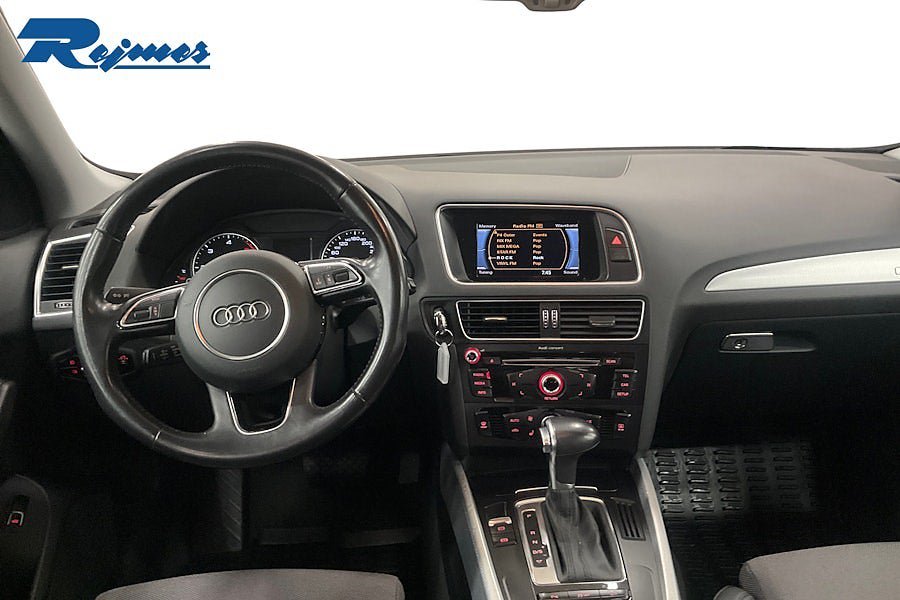 Vehicle Image 11