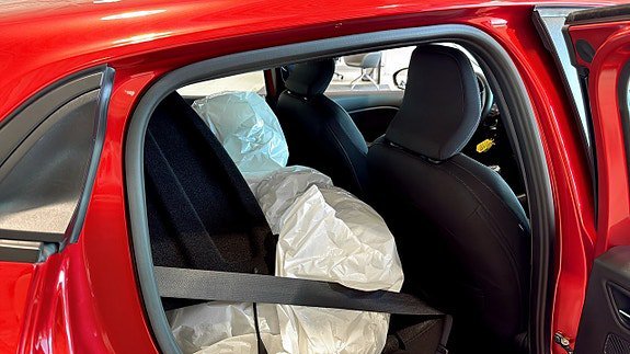 Vehicle Image 5