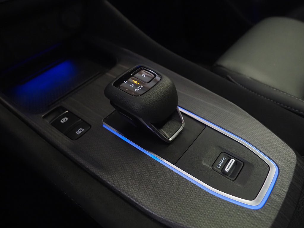 Vehicle Image 25