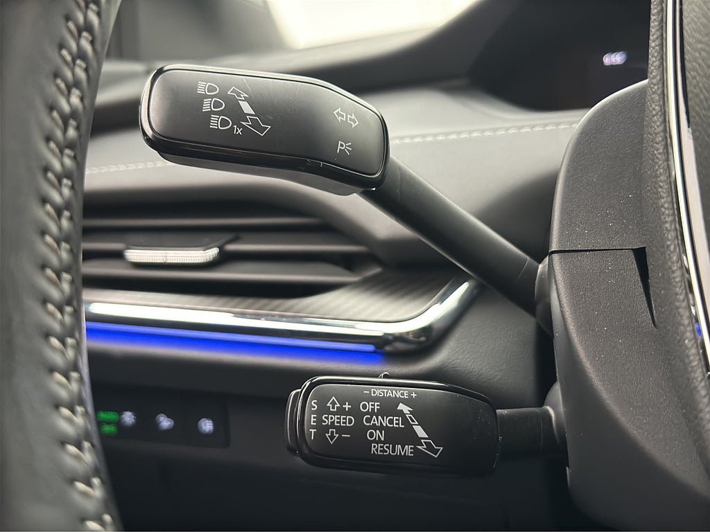 Vehicle Image 29