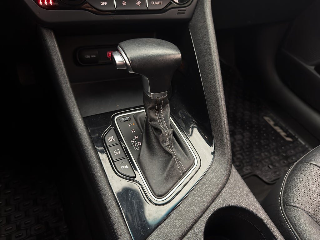 Vehicle Image 17