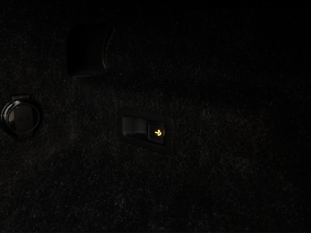 Vehicle Image 29