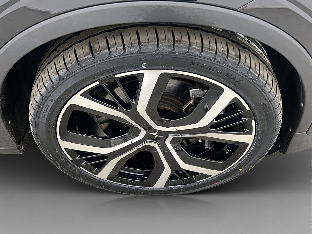 Vehicle Image 30