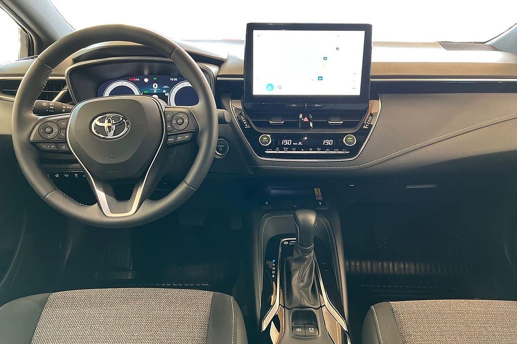 Vehicle Image 10