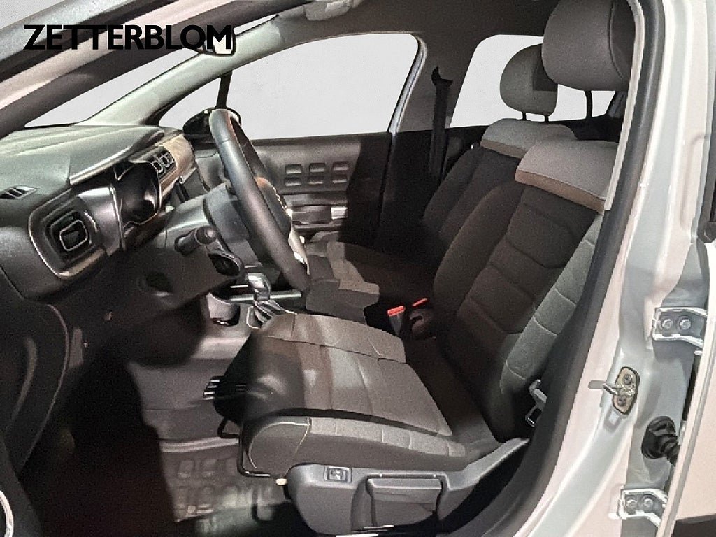 Vehicle Image 21