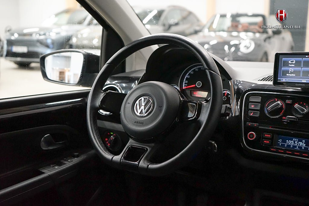 Vehicle Image 12