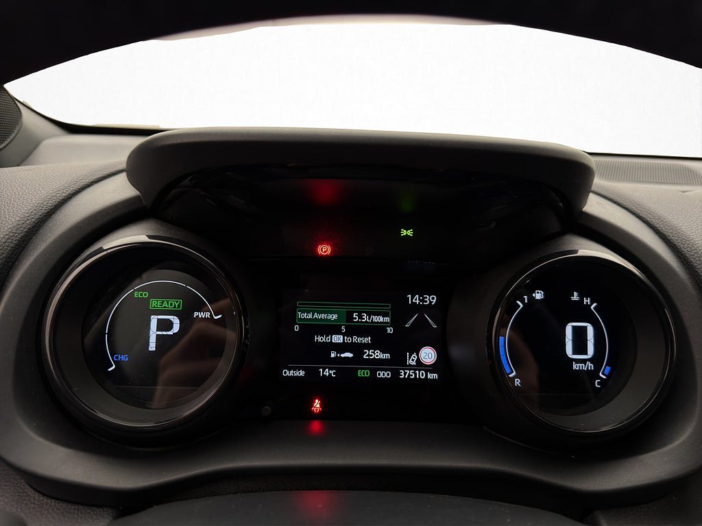 Vehicle Image 16