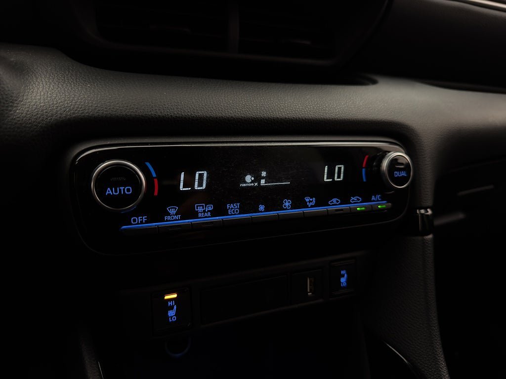 Vehicle Image 22