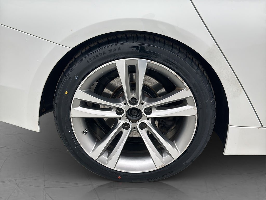 Vehicle Image 31