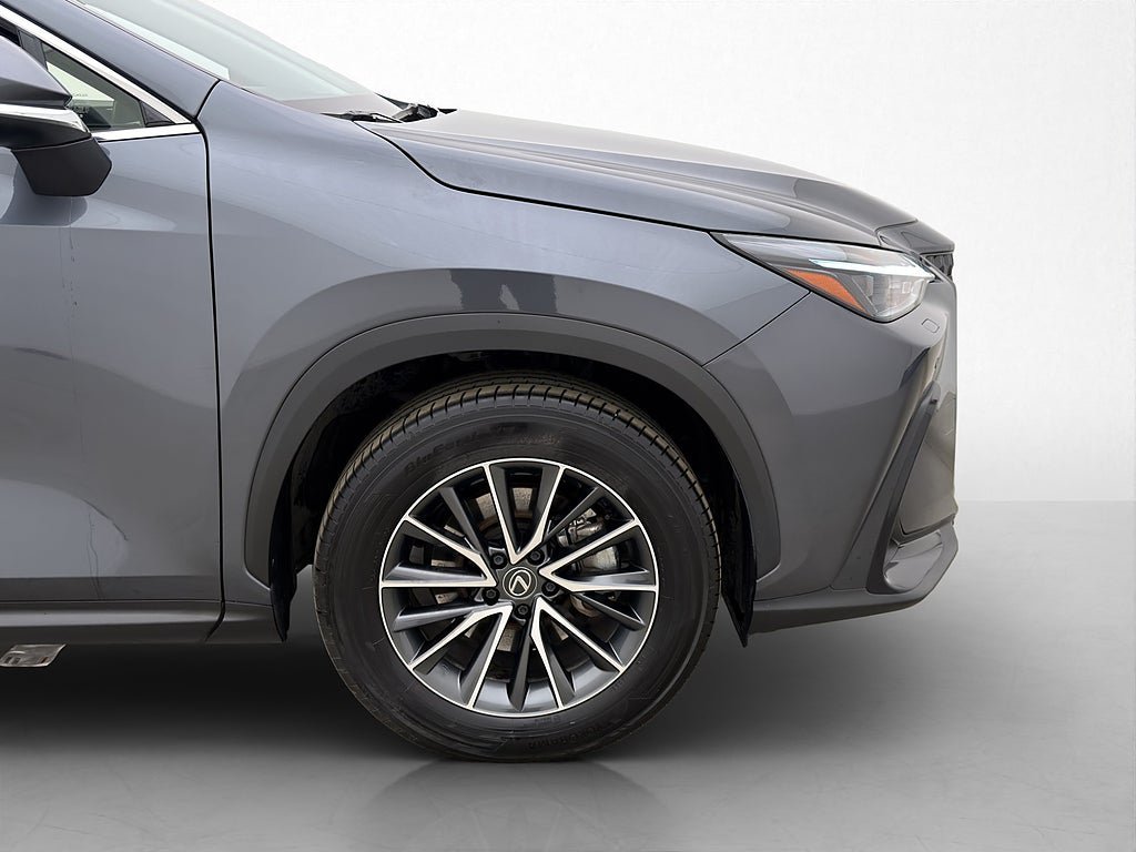 Vehicle Image 30