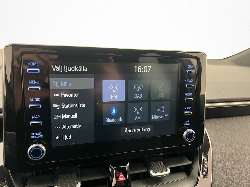 Vehicle Image 24